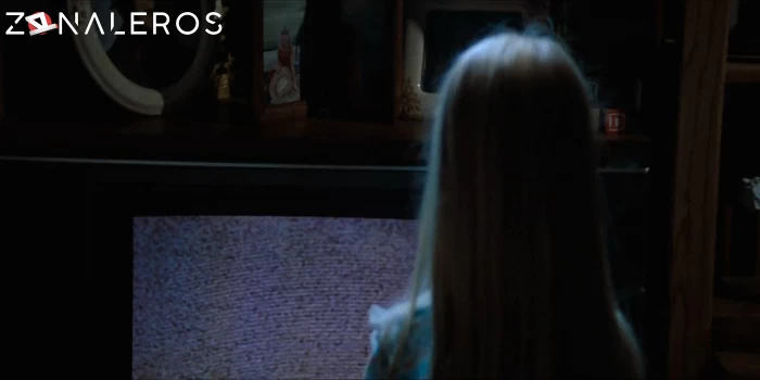 bajar Poltergeist