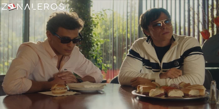 bajar Monstruos: La historia de Lyle y Erik Menéndez